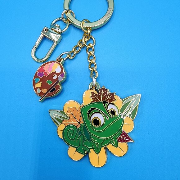Loungefly Disney Tangled Rapunzel Pascal Paint Fall Autumn Keychain Charm NEW - Picture 11 of 12